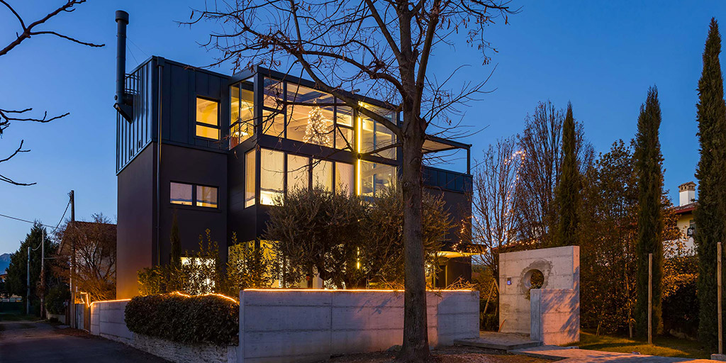 Villa ecosostenibile in legno e acciaio a Pordenone