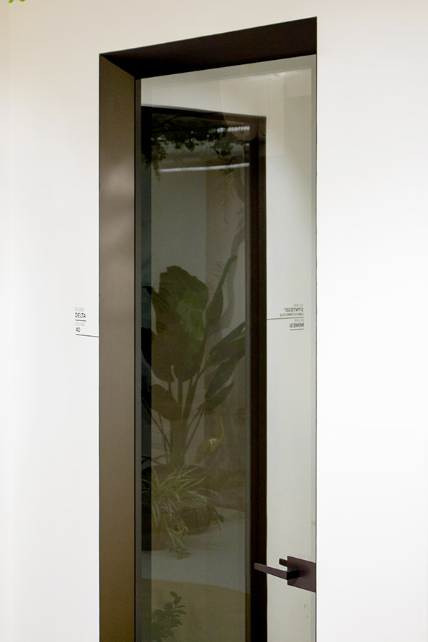 ECLISSE 40 Collection presso lo showroom a Napoli