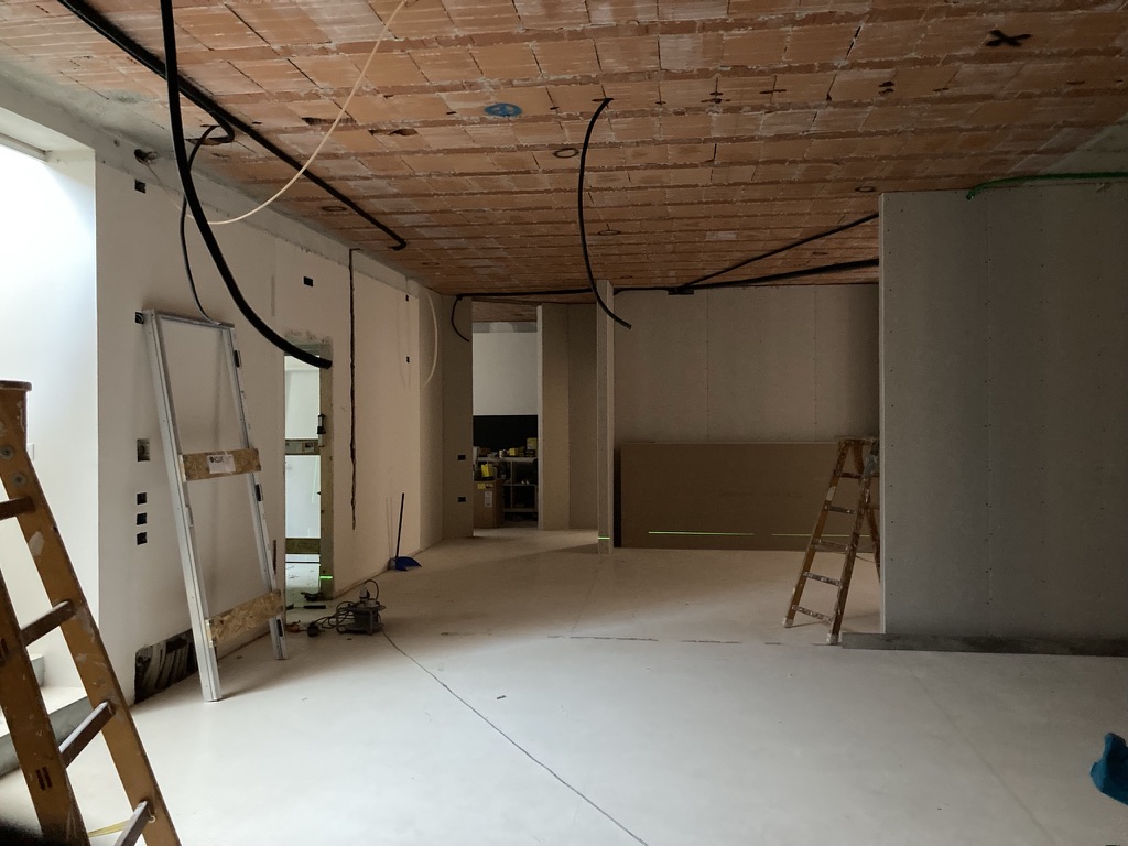 cantiere nuovo ufficio agenzia di comunicazione