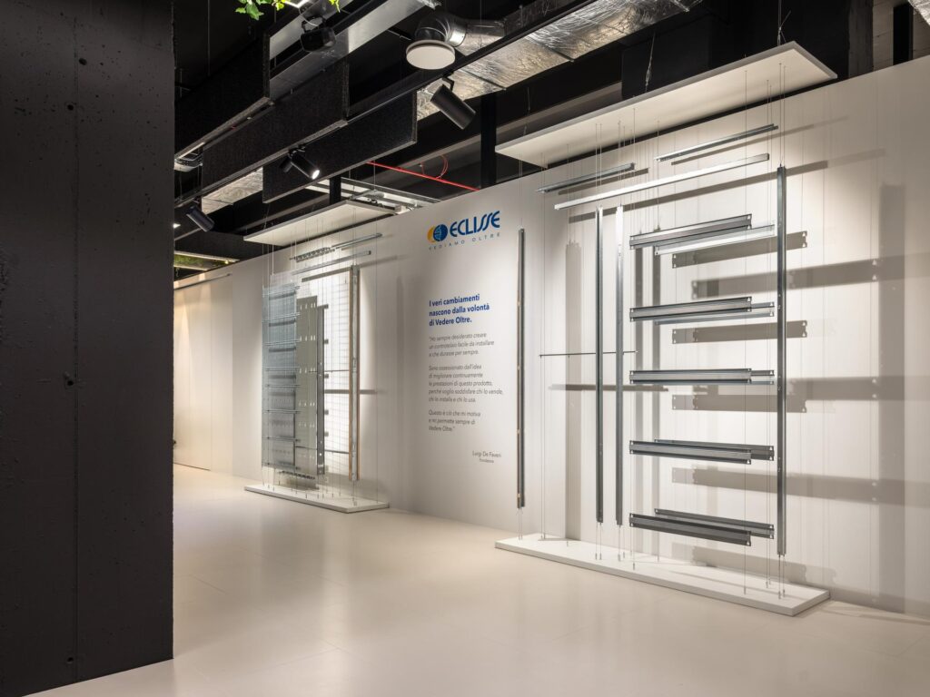 Ingresso Showroom ECLISSE Pieve di Soligo - I cambiamenti nascono dalla volontà di vedere oltre